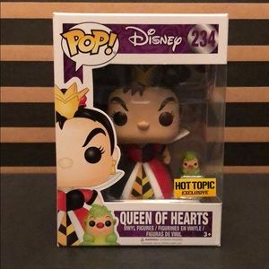 Funko POP Disney Queen of Hearts Hot Topic X